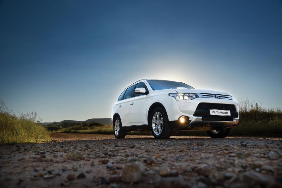  Mitsubishi Outlander 2015 года  (ZA) (фото 3 из 10)